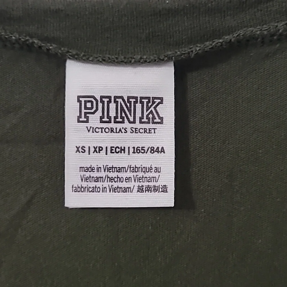 PINK V-Neck Tee Hunter Green - Picture 3 of 7